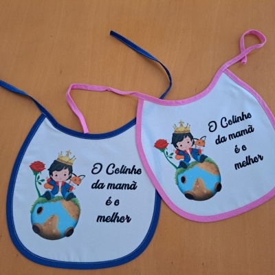 Babete Pequeno Príncipe Colinho da Mamã