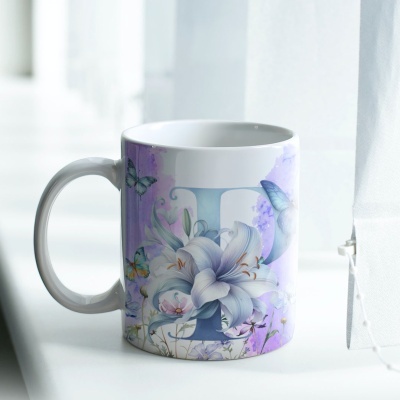 Caneca Alfabeto Borboleta Lilás