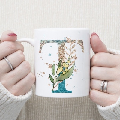 Caneca Alfabeto Floral Glitter