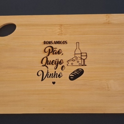 Tábua de Cozinha / Amigos (Pão, Queijo e Vinho)