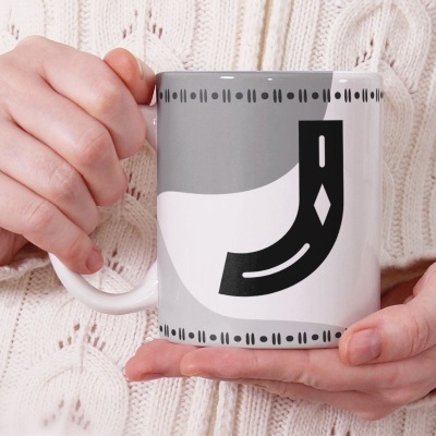 Caneca Alfabeto Geometrico