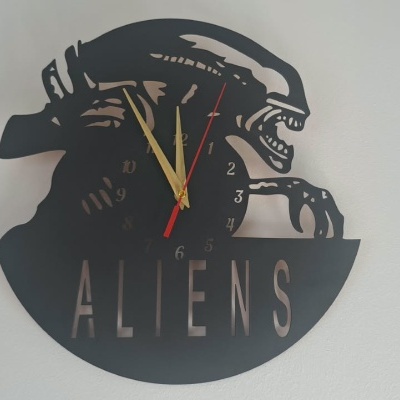 Relógio de Parede Alien 30 cm - Modelo 2