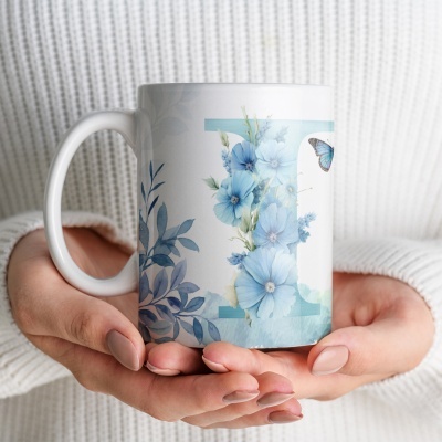 Caneca Alfabeto Floral Azul