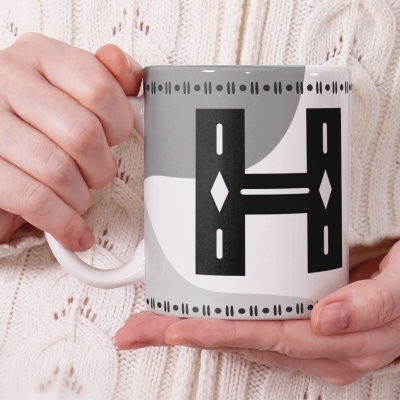 Caneca Alfabeto Geometrico