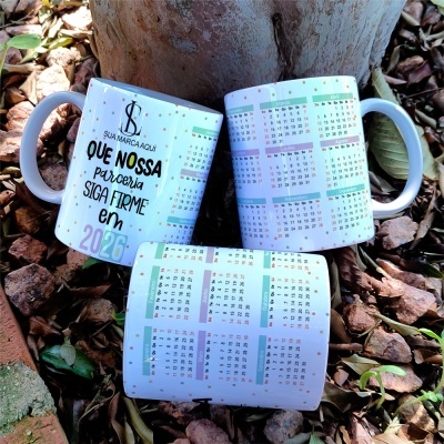 Caneca Calendário 2026 Corporativo