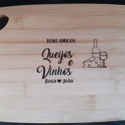Tábua de Cozinha / Amigos (Queijos e Vinhos)
