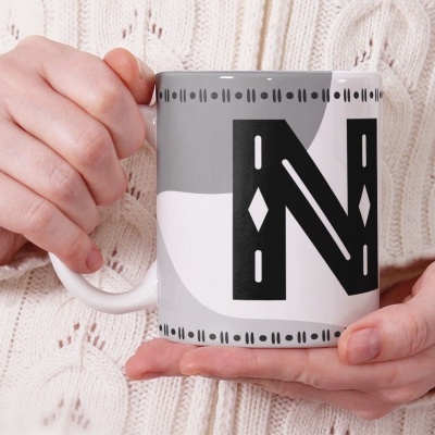 Caneca Alfabeto Geometrico