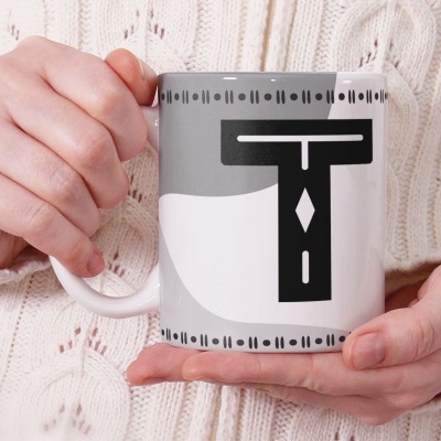 Caneca Alfabeto Geometrico
