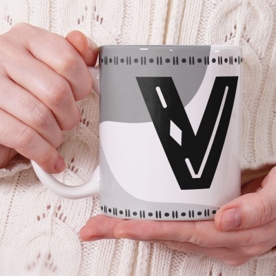 Caneca Alfabeto Geometrico