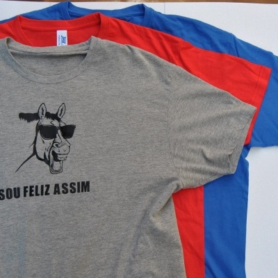 T-Shirt unisexo  "Burro Feliz"