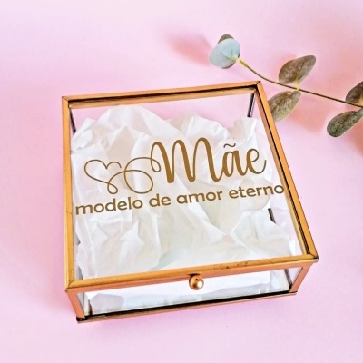 Guarda Joias em vidro e metal preto "Mãe, modelo de amor eterno"