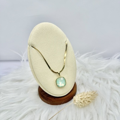 Colar Dourado Pedra Esverdeada