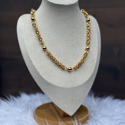 Colares de Malha Grossa