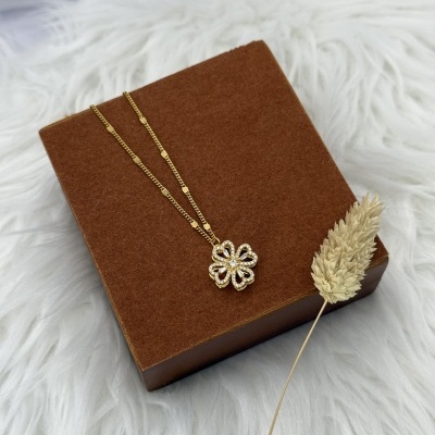 Colar Trevo Giratório