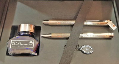 Conjunto Caneta de prata e Esferográfica Waldman