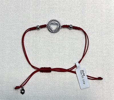 Pulseira de prata com fio macramé