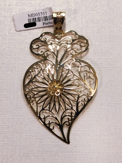 Coração de ouro Viana