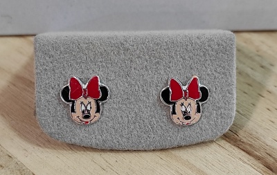 Brincos de prata Minnie