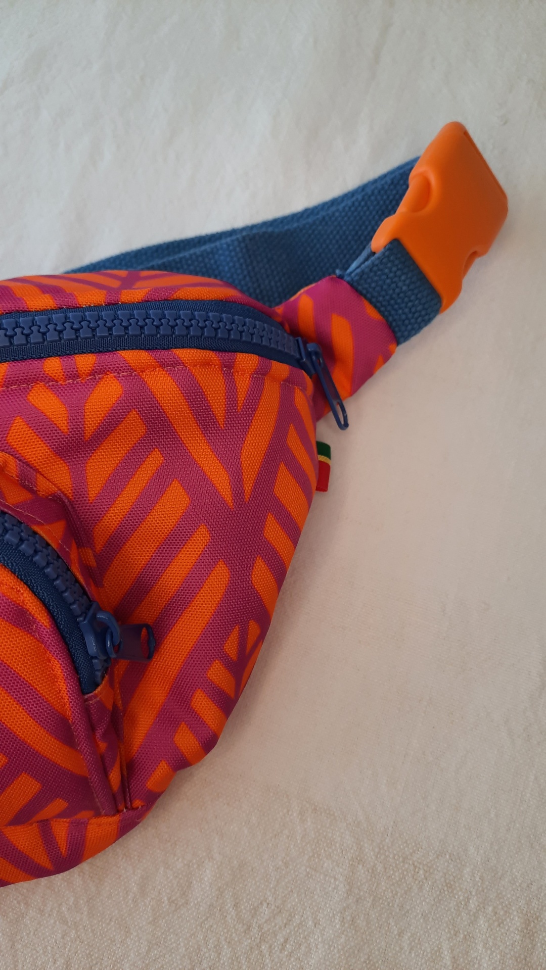 Bolsa de cintura rosa e laranja Bolsa de cintura rosa e laranja