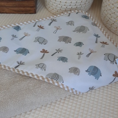 Toalha de banho Elefantes felizes