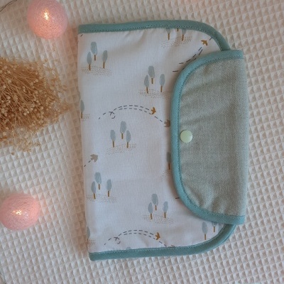 Árvores verde água