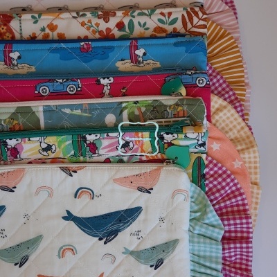 Bolsinha multiusos com folho