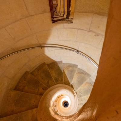 Basílica de Mosta escada