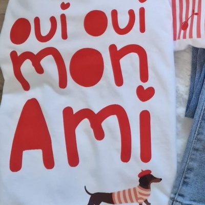 T-shirt personalizada oui oui mon ami vermelho
