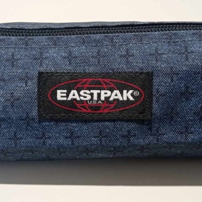 Estojo Eastpak Benchmark Single Stitch Cross
