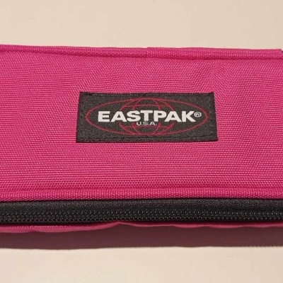 Estojo Eastpak Oval S Single Soft Lips