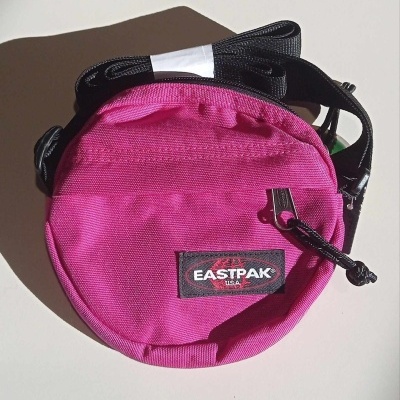 Bolsa Flaky Eastpak Psycho Pink