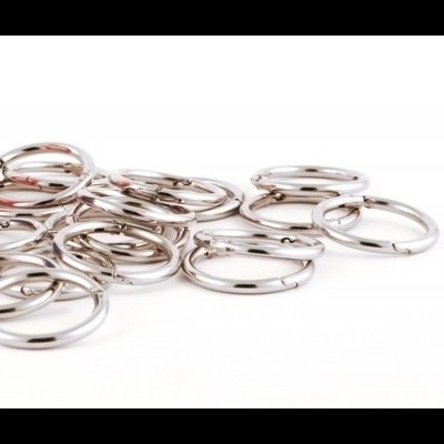 Argolas metálicas a unidade