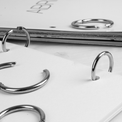 Argolas metálicas a unidade