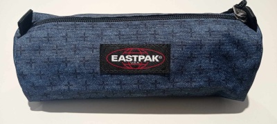 Estojo Eastpak Benchmark Single Stitch Cross