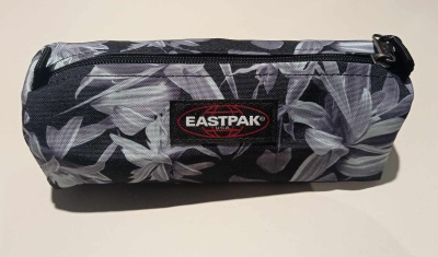 Estojo Eastpak Benchmark Single Black Jungle