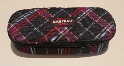Estojo Eastpak Oval Single Neon Black