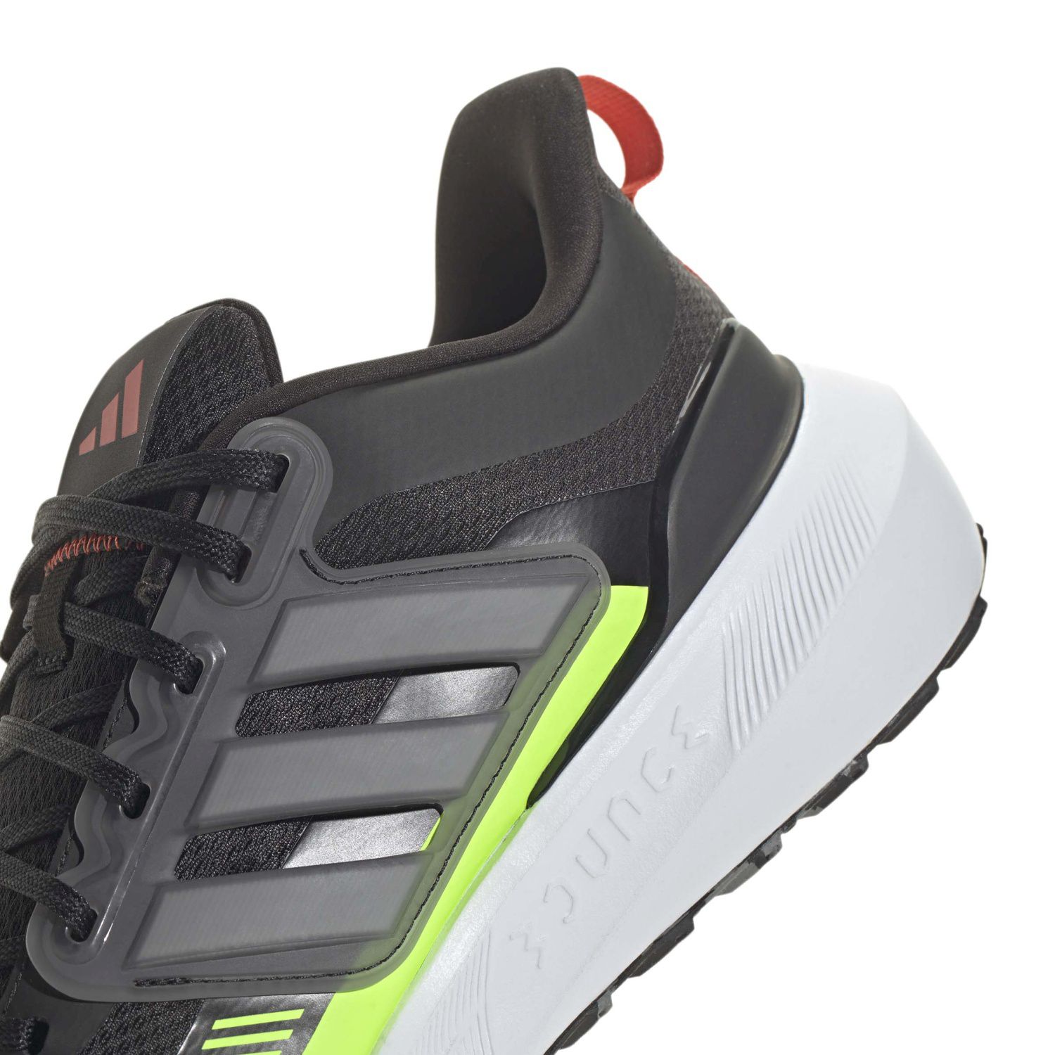 ADIDAS ULTRABOUNCE TR NEGBAS/FTWBLA/GRITRE SAPATILHAS