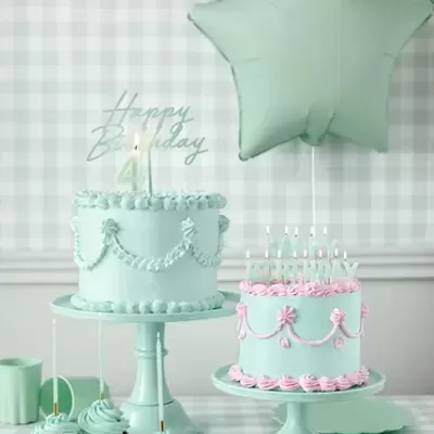 Velas altas menta e dourado