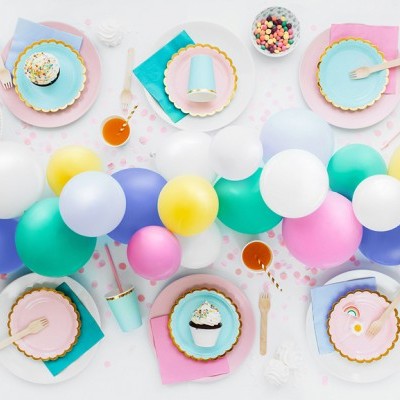 Velas Arco Irís e Flores