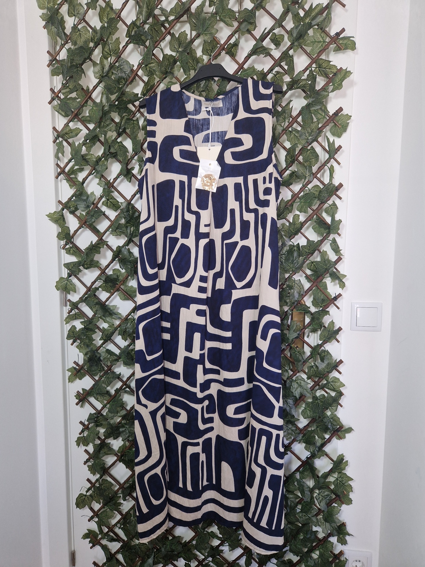 Vestido comprido com manga cava