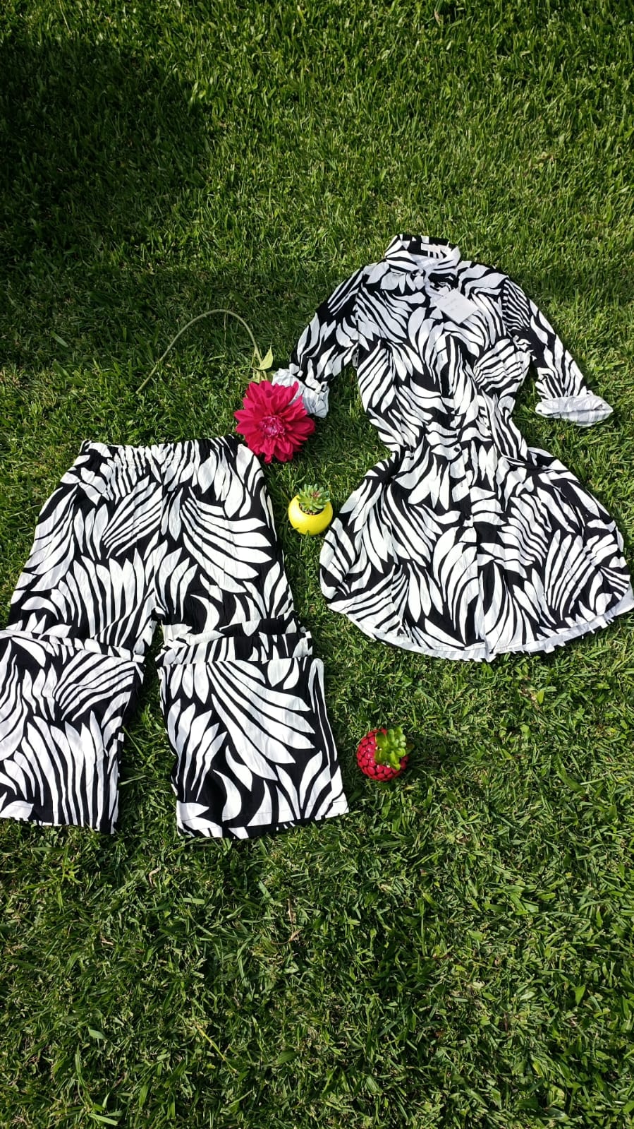 Conjunto camisa com calça pantalona