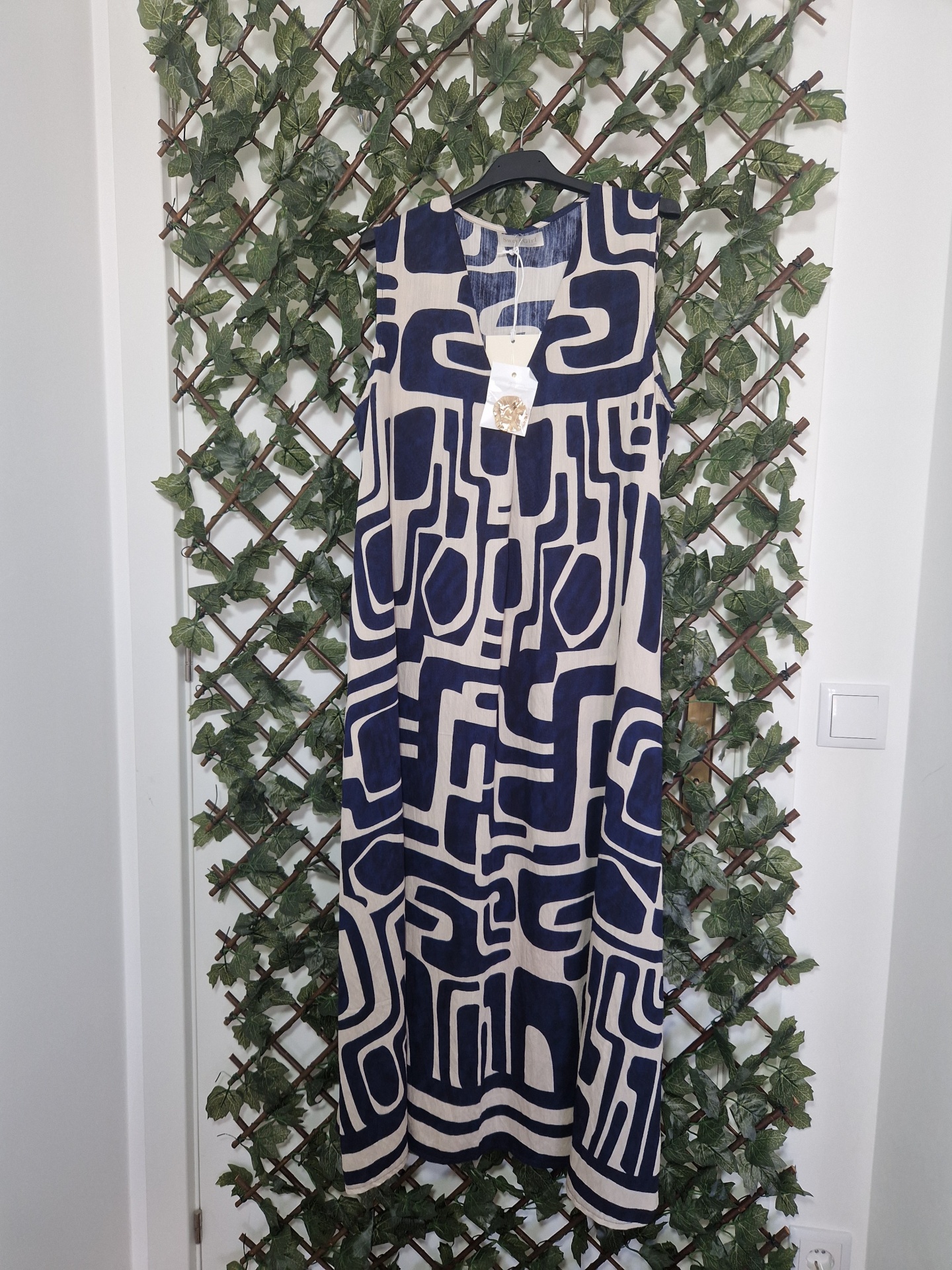 Vestido comprido com manga cava
