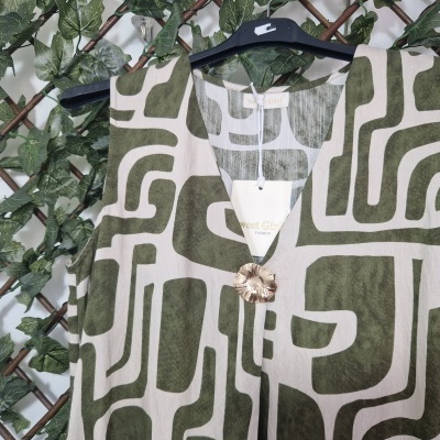 Vestido comprido com manga cava