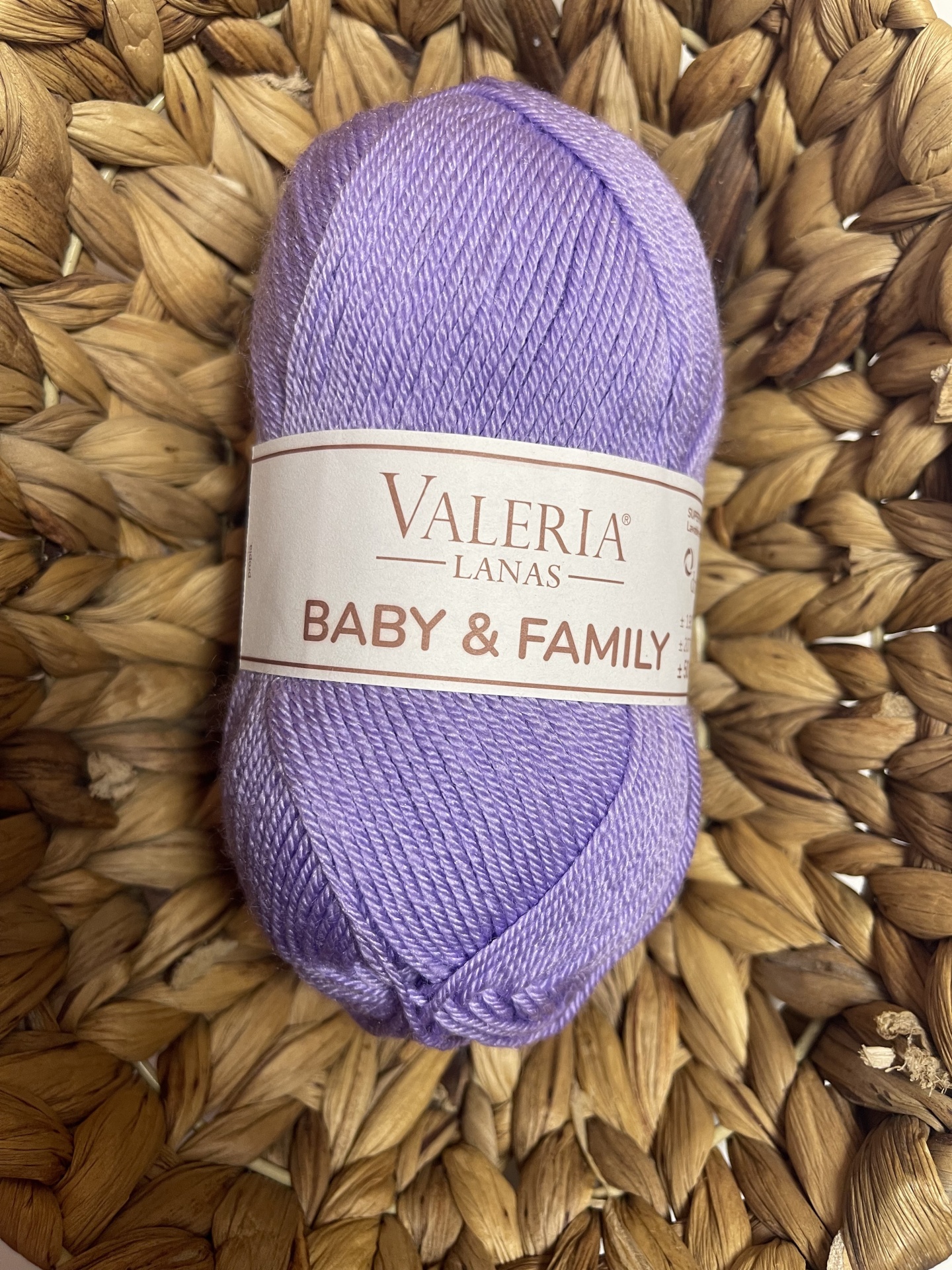 Baby & Family - C127