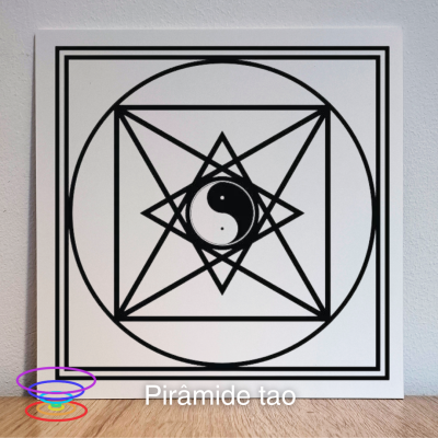 Pirâmide Tao - Gráfico radiestésico de PEAD 21x21cm