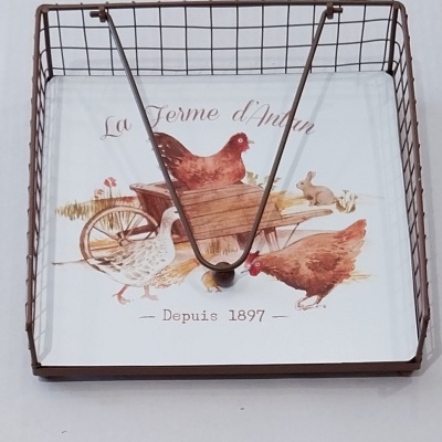 Suporte para guardanapos com os animais da quinta.