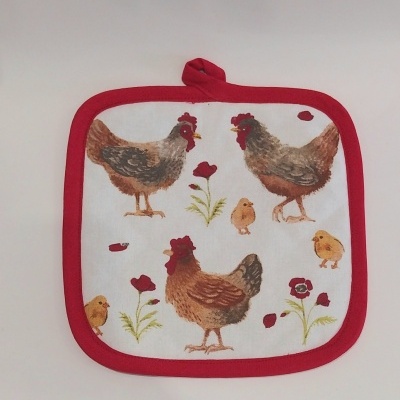 Pega de cozinha galinhas e pintos.