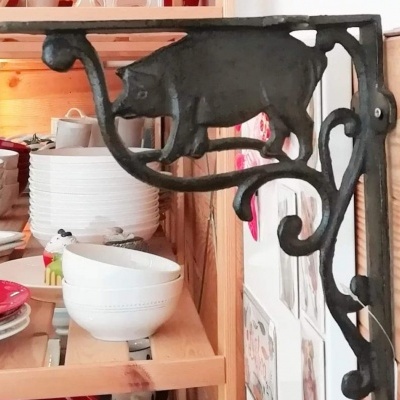 Suporte para prateleira com porco