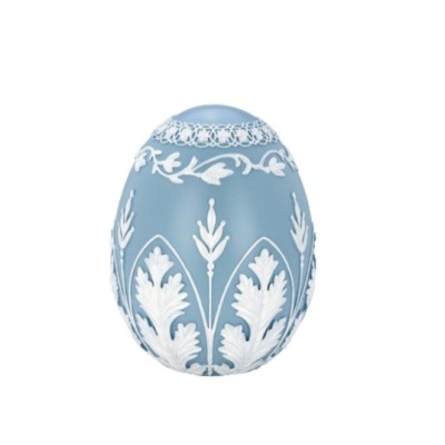 Ovo de Páscoa decorativo azul claro.