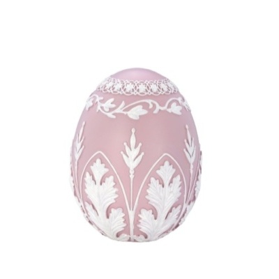 Ovo de  Páscoa decorativo cor de rosa.
